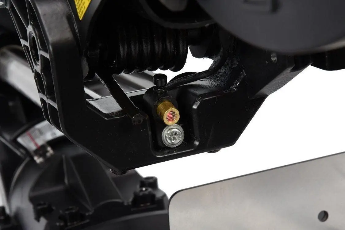 Пила торцовочная Yato YT-82174