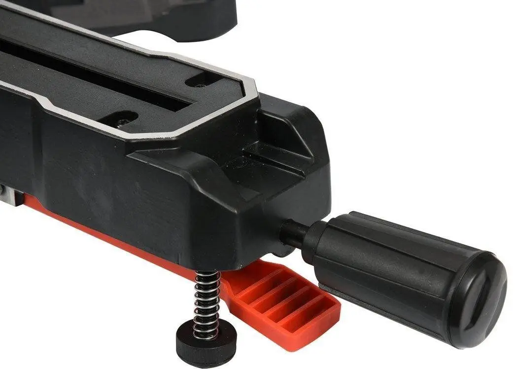 Пила торцовочная Yato YT-82175