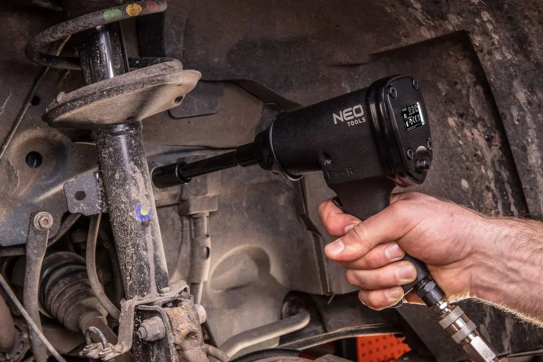 Masina de insurubat pneumatica cu impact Neo Tools 14-502