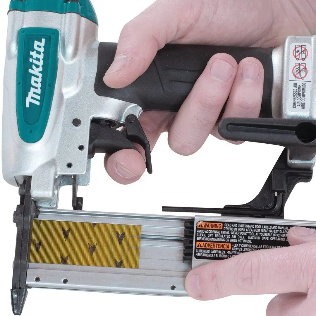 Пневматический степлер Makita AF353