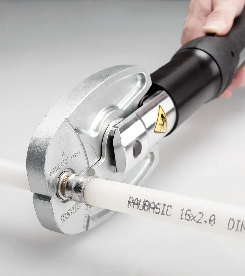 Пресс-клещи для металопластиковых труб Rehau Raubasic 16