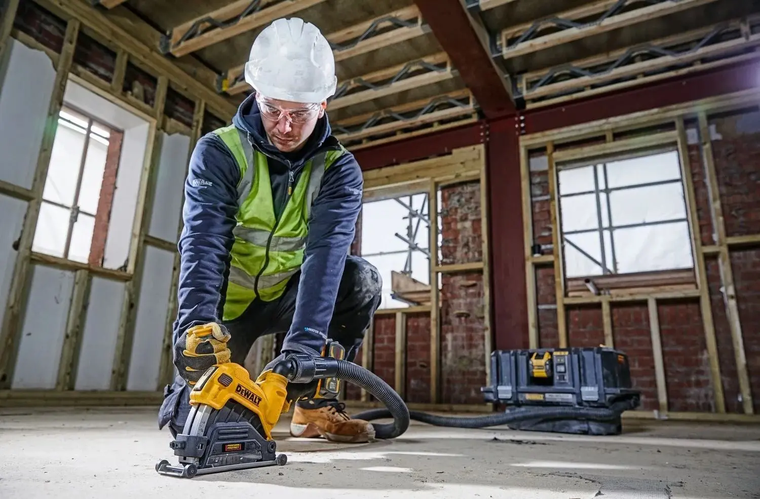 Strat protector pentru polizor unghiular Dewalt DWE46225-XJ