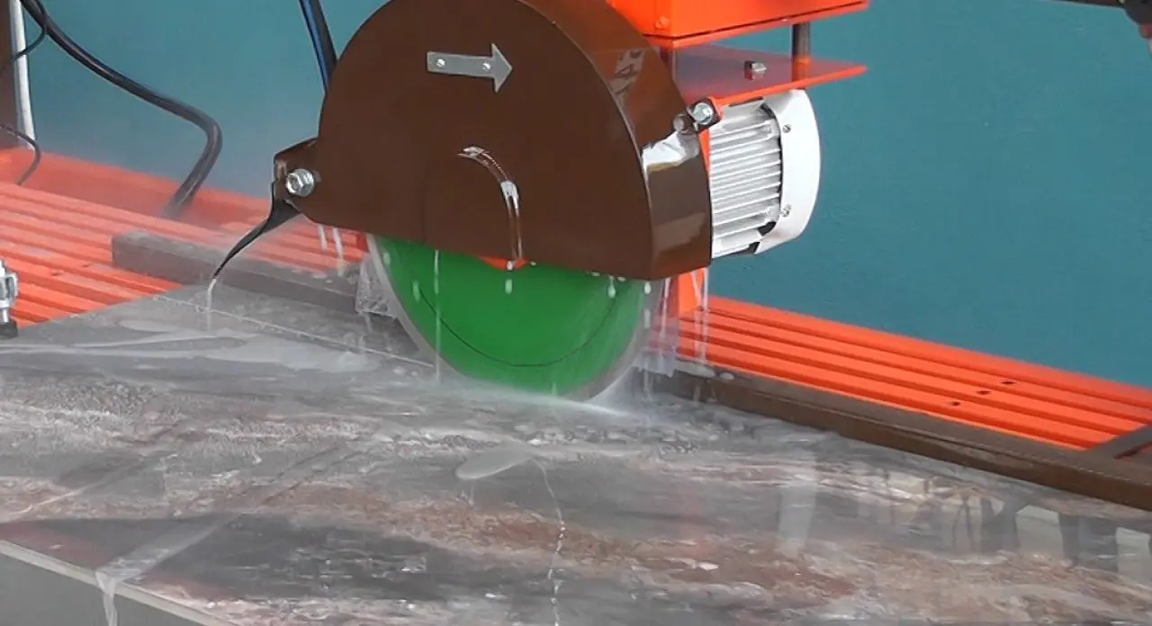 Алмазный диск PDT Granite 830600GRu 1A1RSS/C3 230х22.2mm