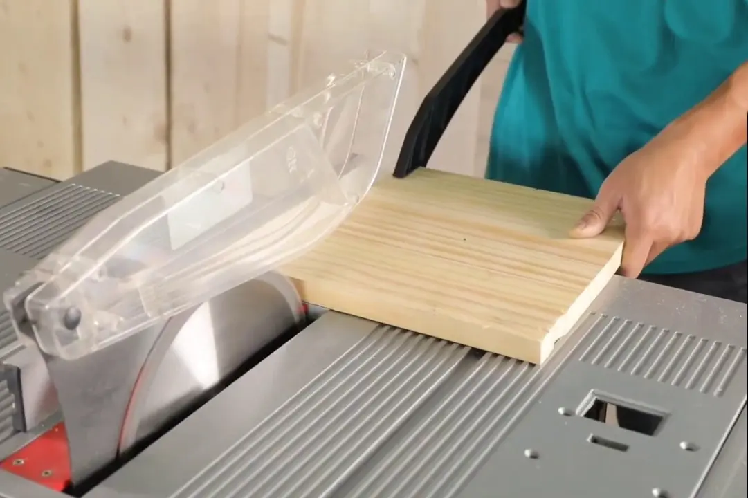 Fierestrau circular stationar Total TS5152542