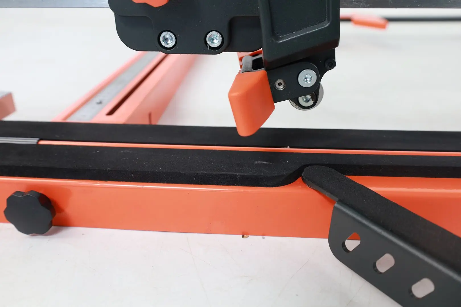 Плиткорез ручной Kraft&Dele KD10677