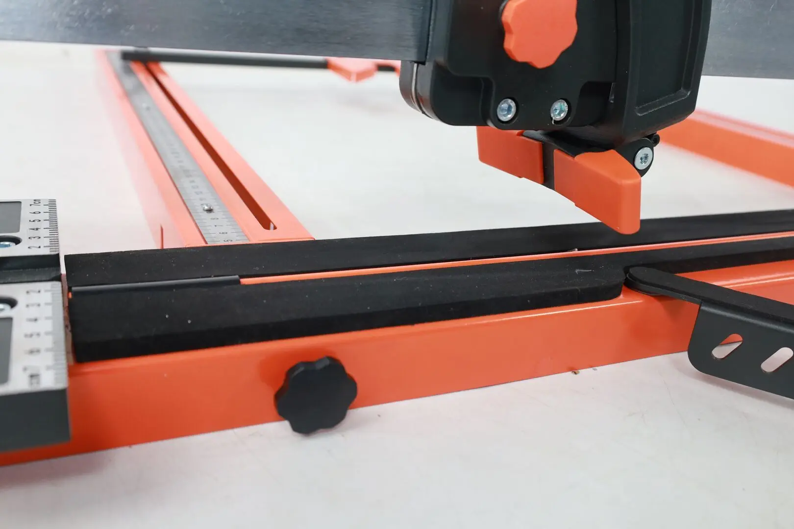 Плиткорез ручной Kraft&Dele KD10677