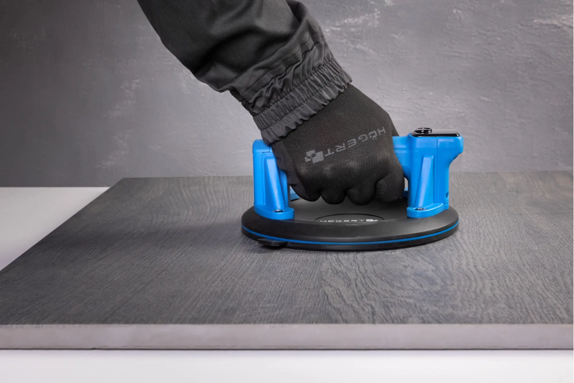 Ventuza cu vid Hoegert HT3B355