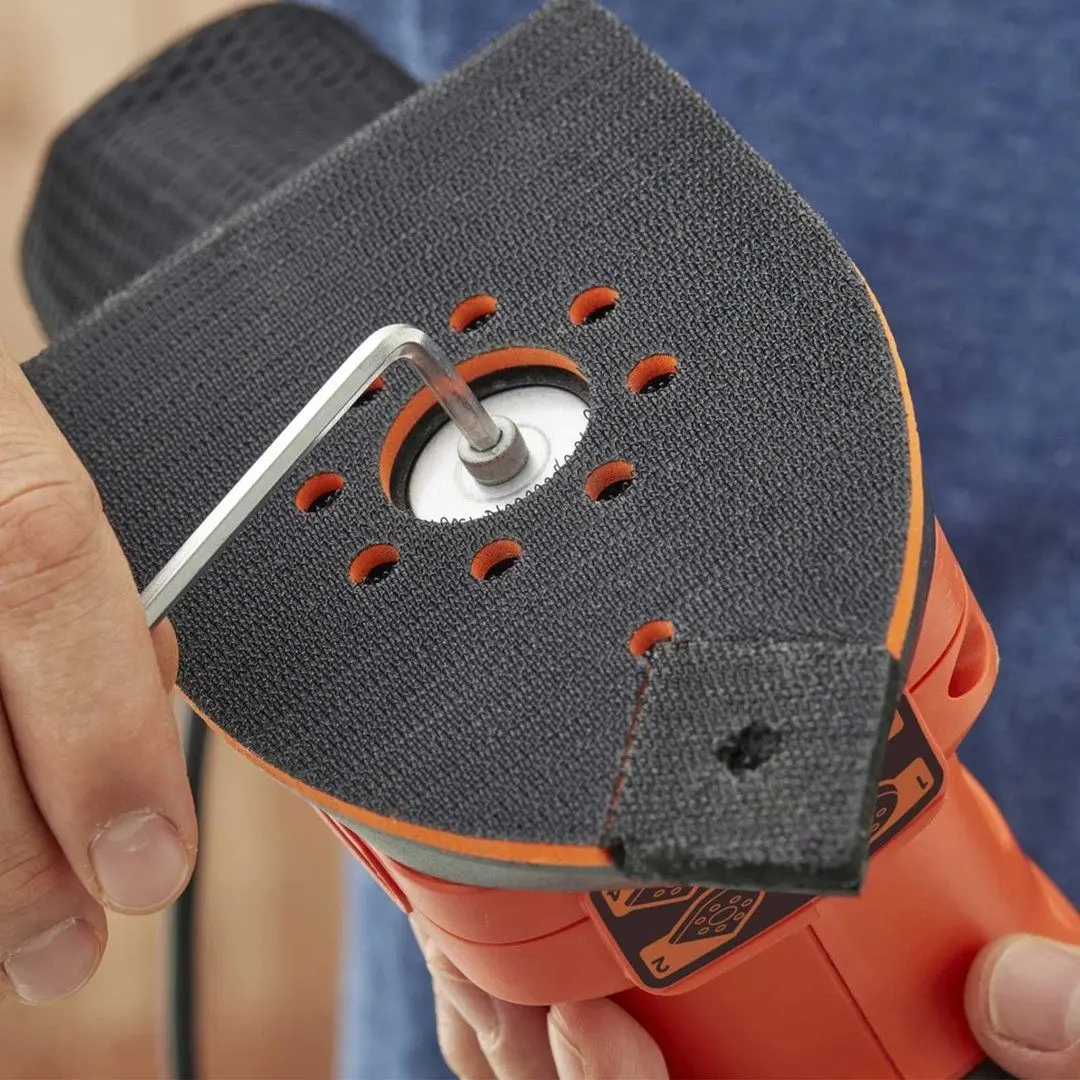 Masina de slefuit Black&Decker BEW200