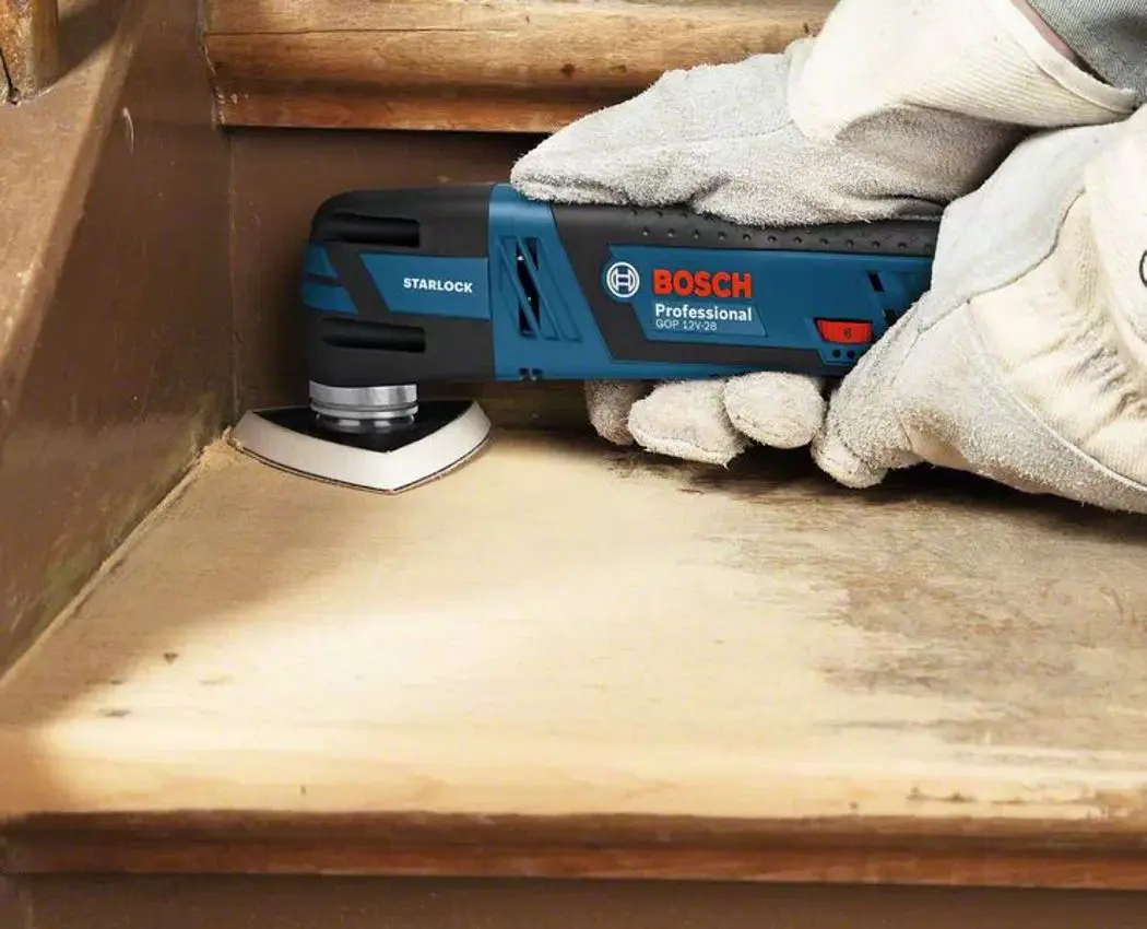 Renovator cu acumulator Bosch Professional GOP 12V-28 Solo