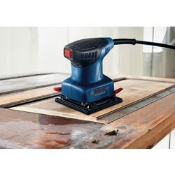 Masina de slefuit Bosch GSS 140A Thumb