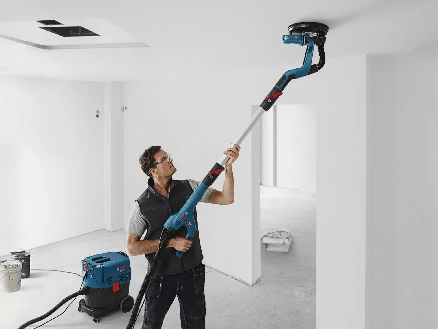 Шлифовальная машина для гипсокартона Bosch GTR 550 06017D4020