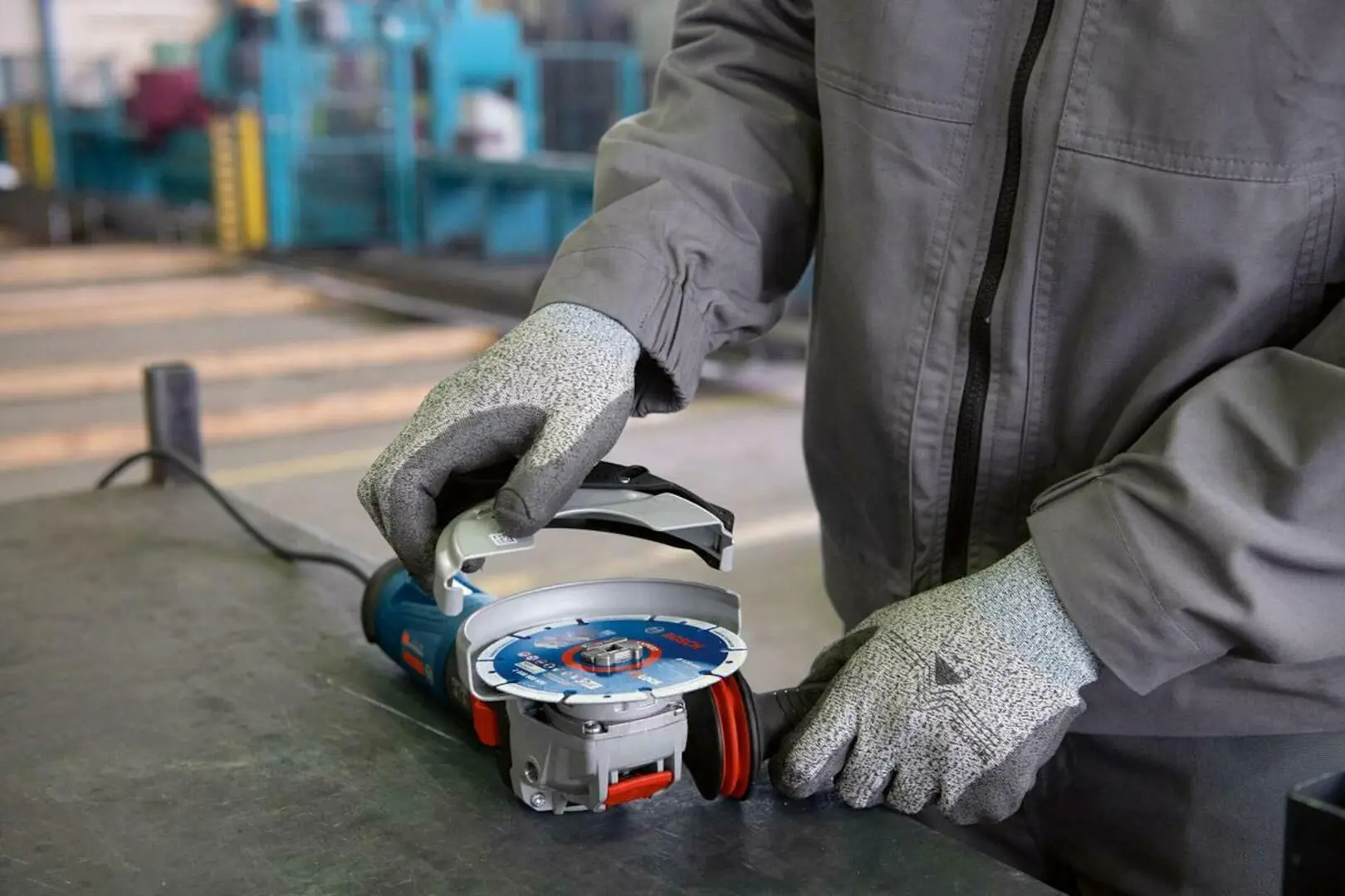 Угловая шлифовальная машина Bosch GWX 17-125 S (06017D2300) - 3