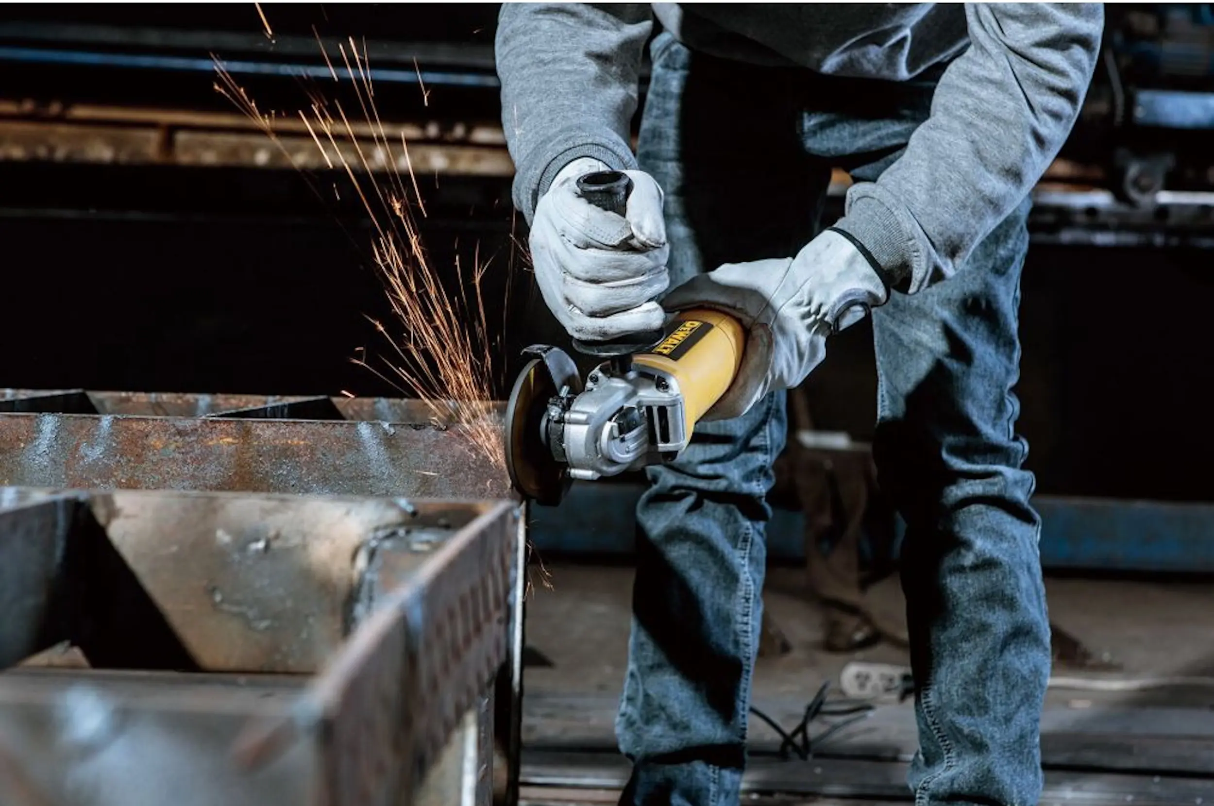 Masina de slefuit unghiulara Dewalt DWE4117-QS - 4