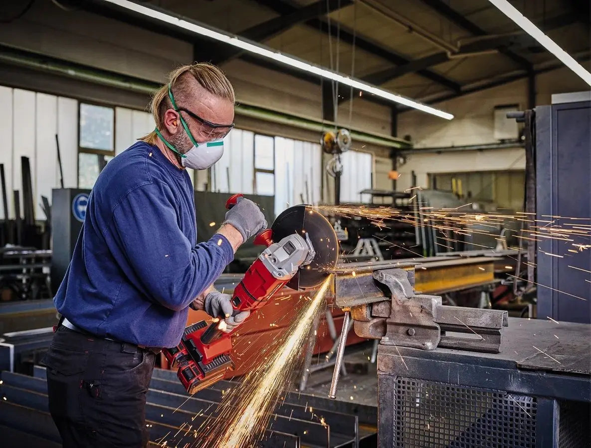 Аккумуляторная угловая шлифмашина Einhell Axxio 36/230 Q