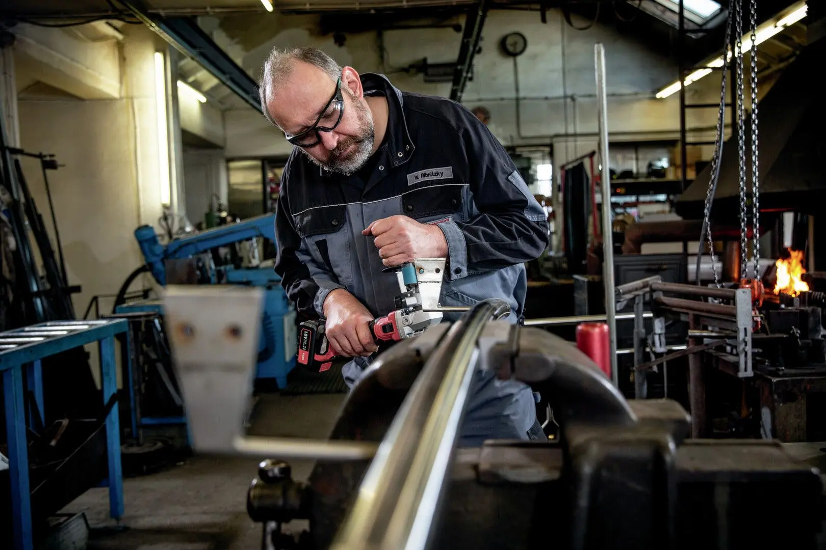 Аккумуляторная сатинировальная шлифмашина Flex BME 18.0 EC/5.0 Set - 2