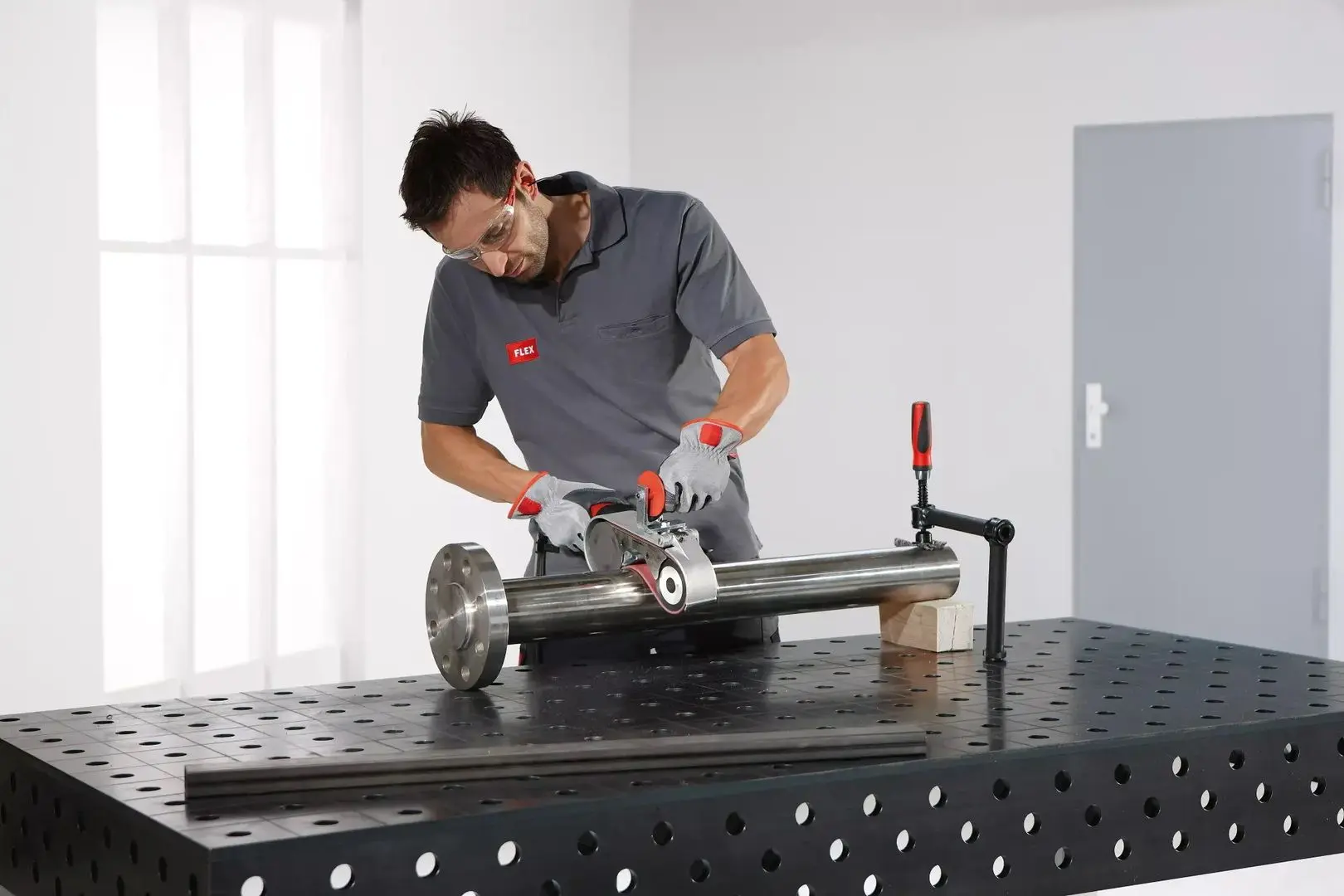 Ленточная шлифовальная машина Flex LBR 1506 VRA - 2