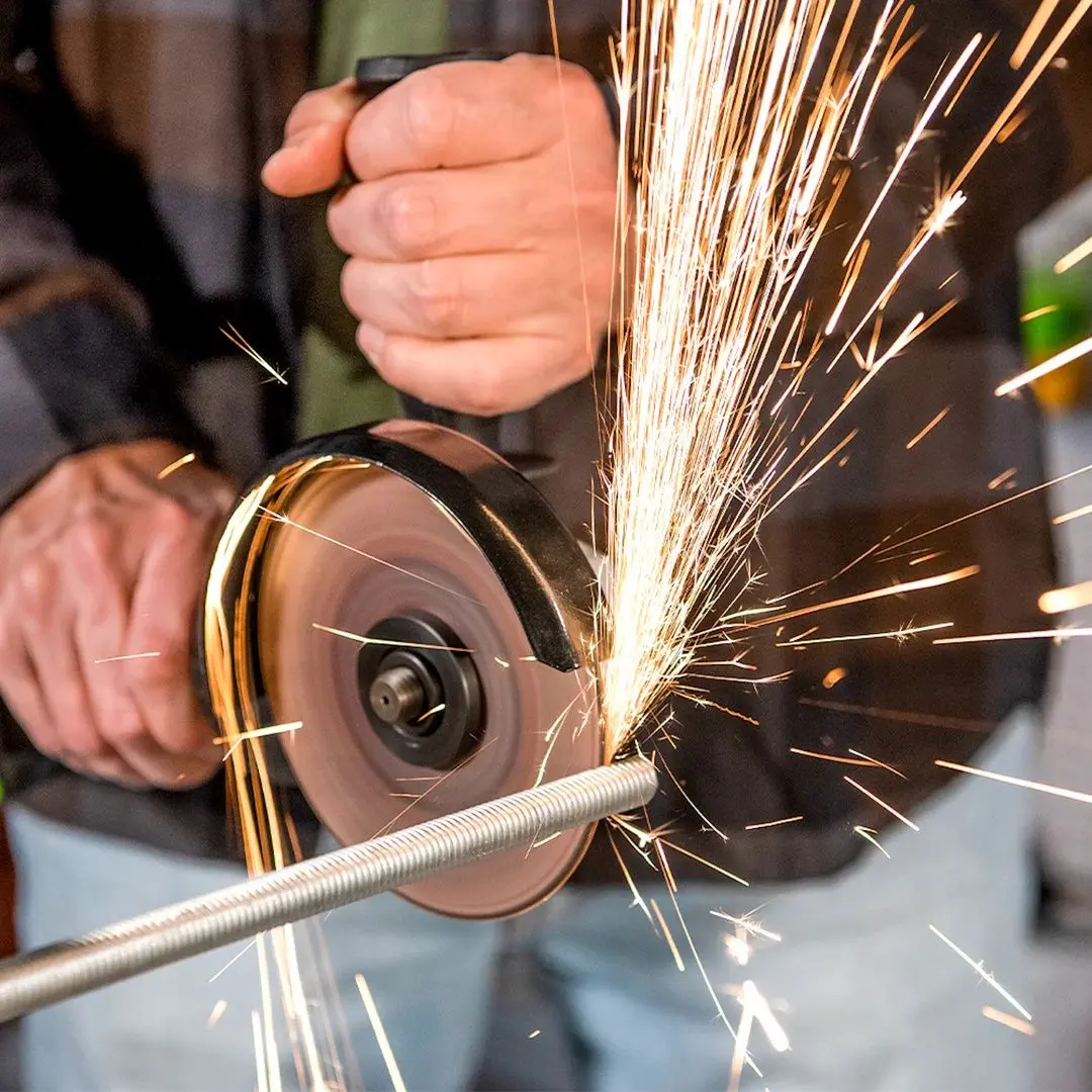 Masina de slefuit unghiulara cu acumulator GreenWorks GD24AG