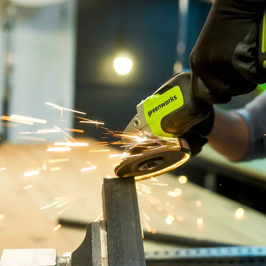 Masina de slefuit unghiulara cu acumulator GreenWorks GD24AG