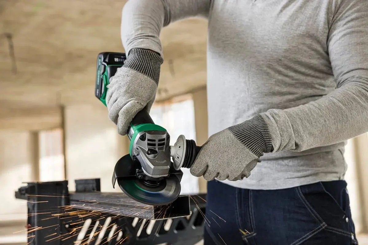 Аккумуляторная углошлифовальная машина Hikoki G1813DAW4Z Solo