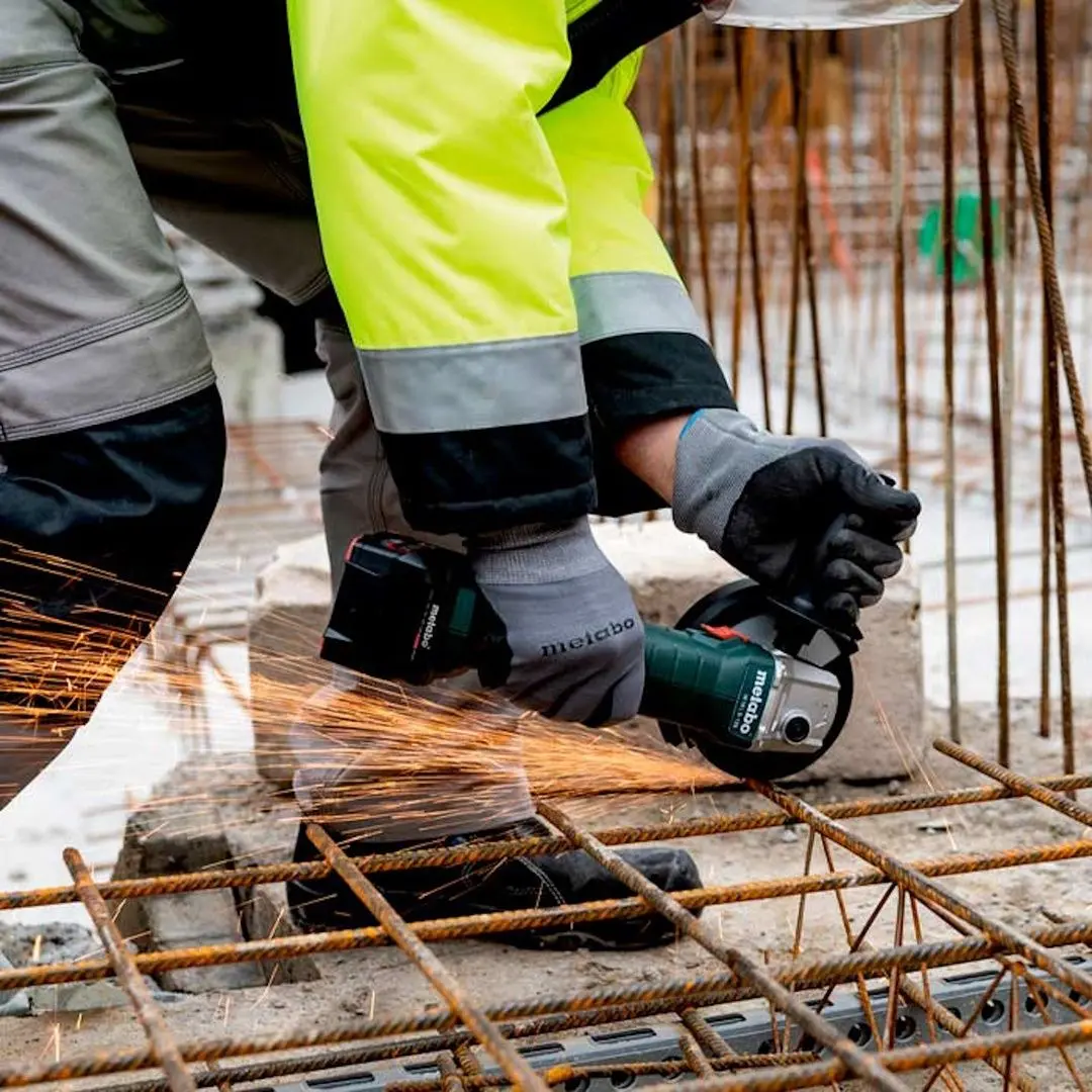 Masina de slefuit unghiulara cu acumulator Metabo W 18 L 9-125