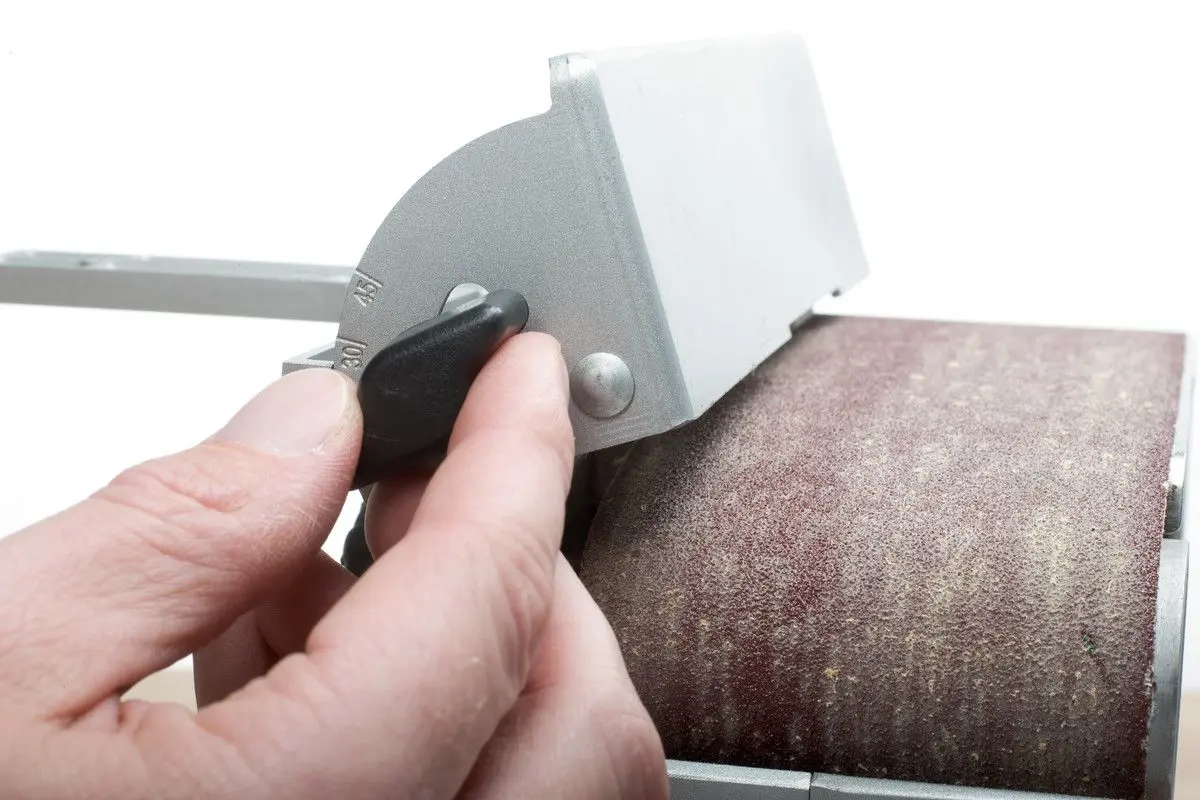 Slefuitor cu banda Metabo BAE 75 (600375000)