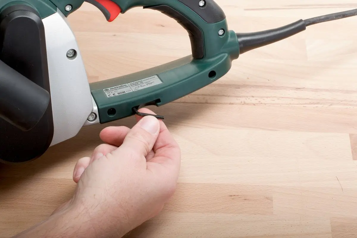 Slefuitor cu banda Metabo BAE 75 (600375000)