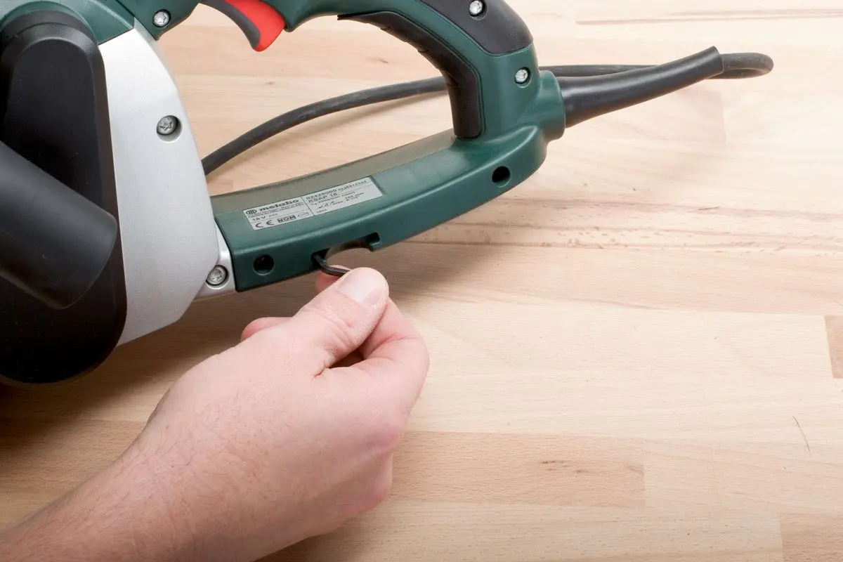 Slefuitor cu banda Metabo BAE 75 (600375000)