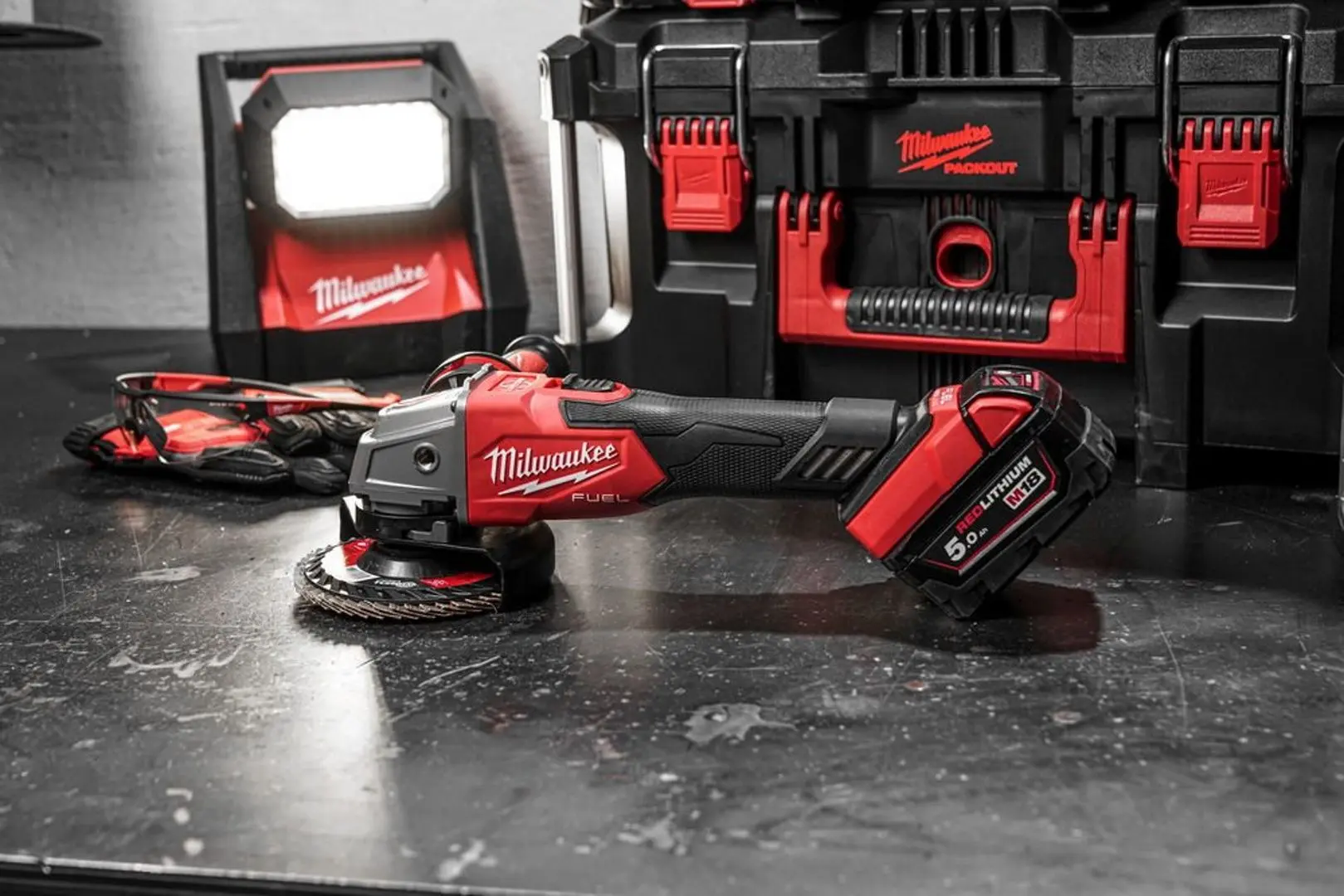 Masina de slefuit unghiulara cu acumulator Milwaukee M18FSAG125XB-O