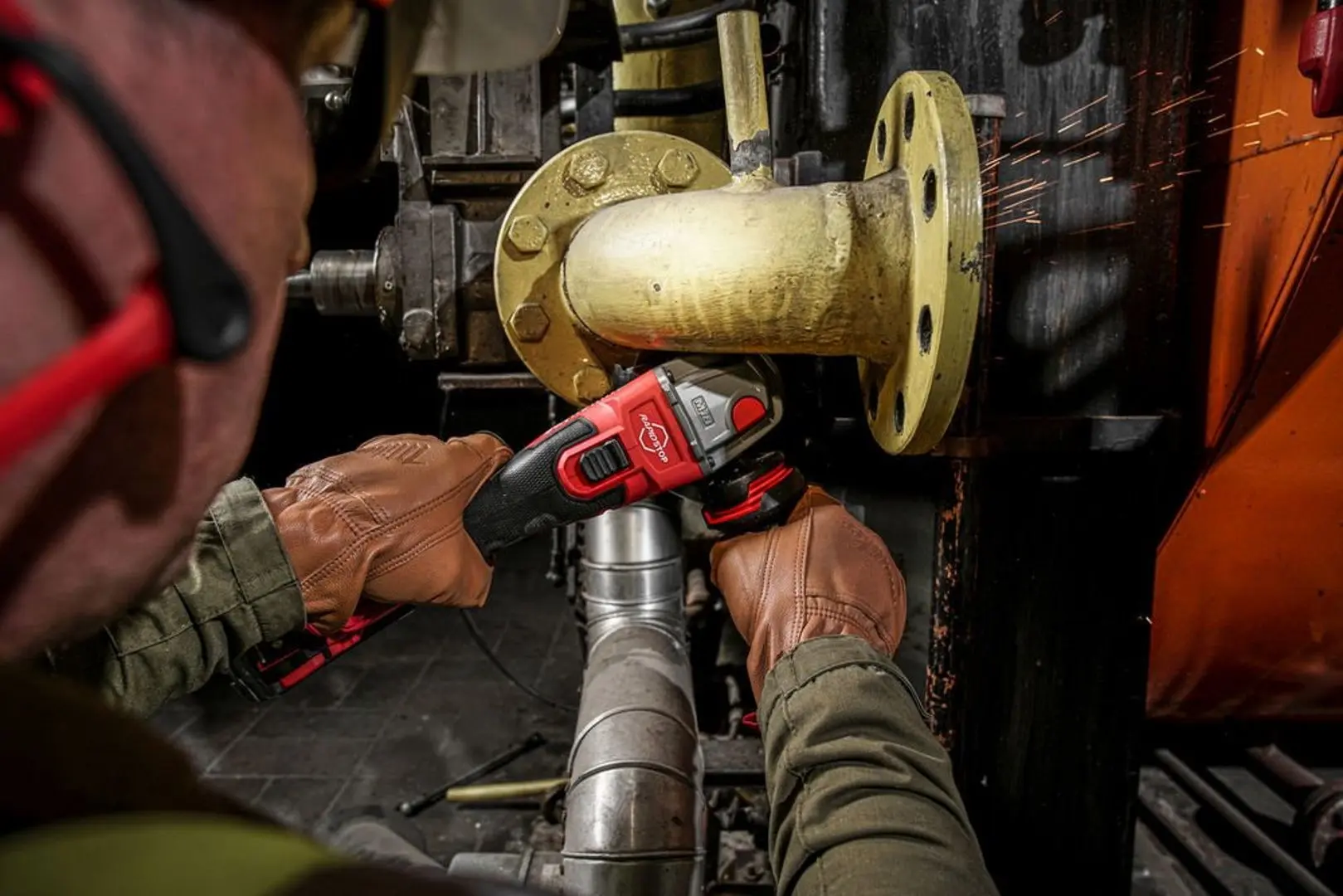 Masina de slefuit unghiulara cu acumulator Milwaukee M18FSAG125XB-O