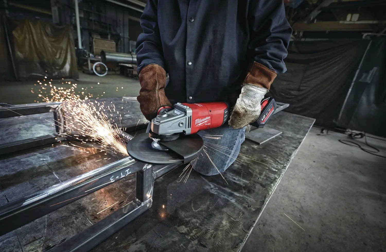 Masina de slefuit unghiulara cu acumulator Milwaukee M18FLAG230XPDB-121C - 4