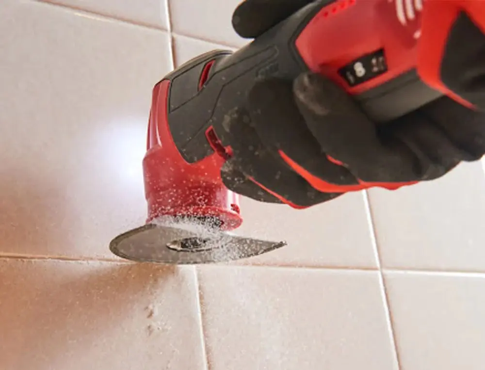 Аккумуляторный многофункциональный инструмент Milwaukee M12 Fuel FMT-0 Solo