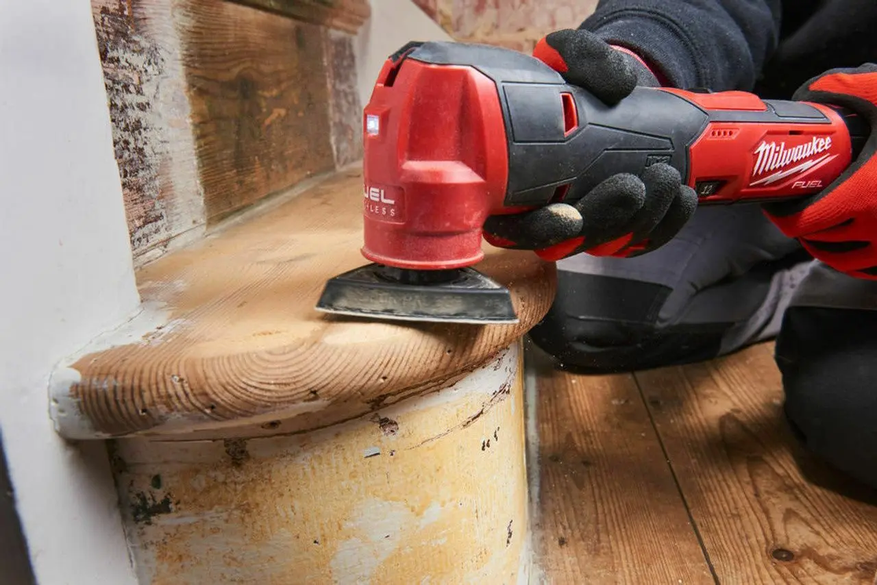 Аккумуляторный многофункциональный инструмент Milwaukee M12 Fuel FMT-0 Solo