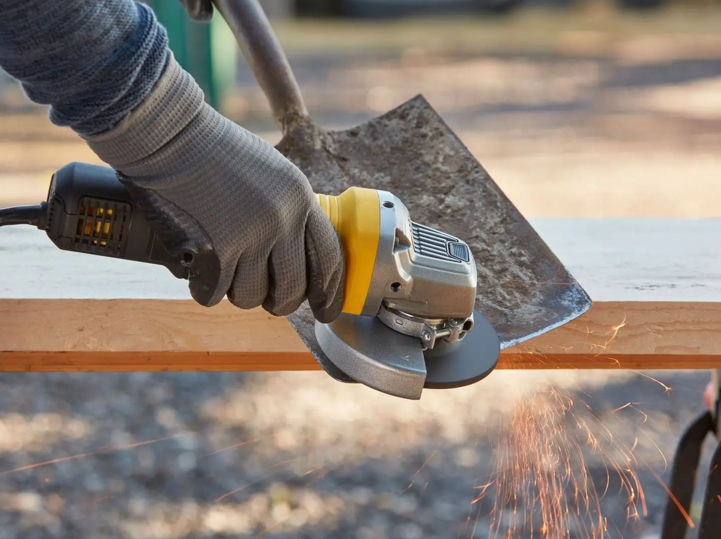 Polizor unghiular Stanley Fatmax FMEG220-QS - 2