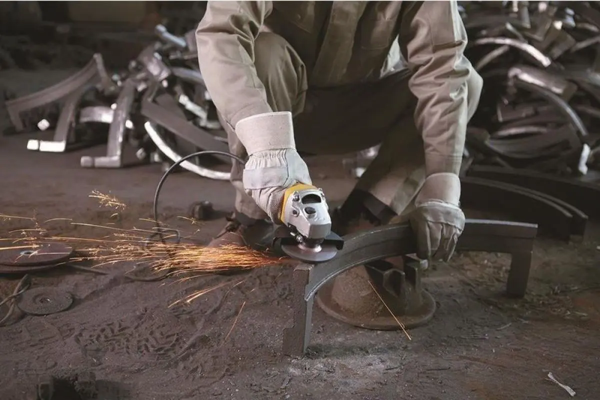 Угловая шлифмашина Stanley SGS105 - 3