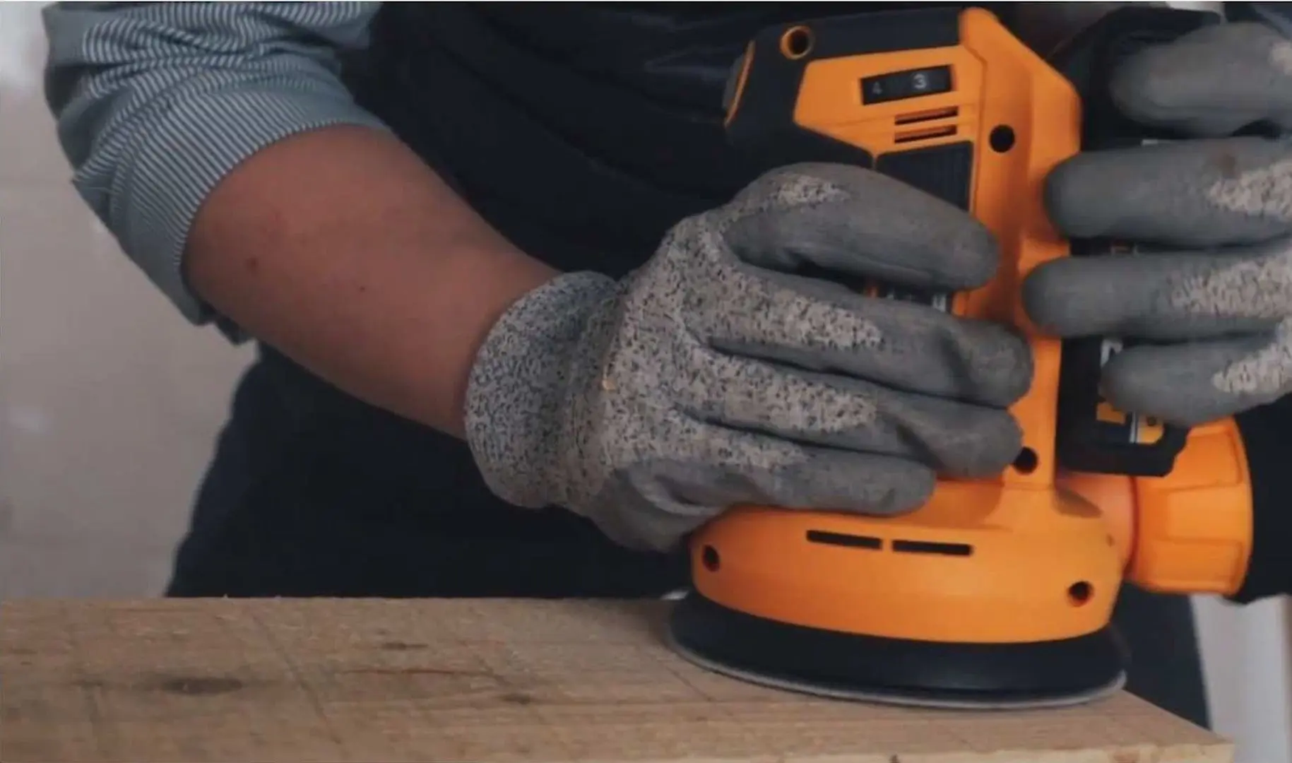 Masina de slefuit excentrica cu acumulator Tolsen 87233