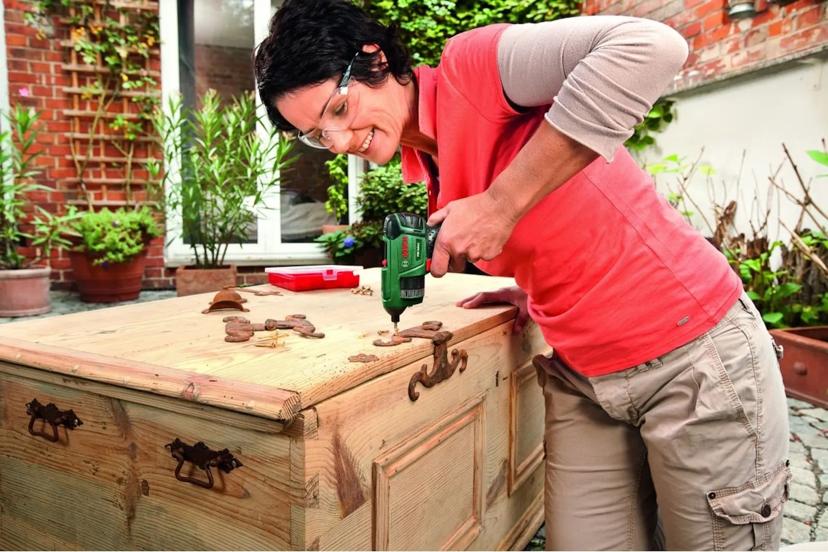 Аккумуляторный шуруповерт Bosch PSR Select Micro USB