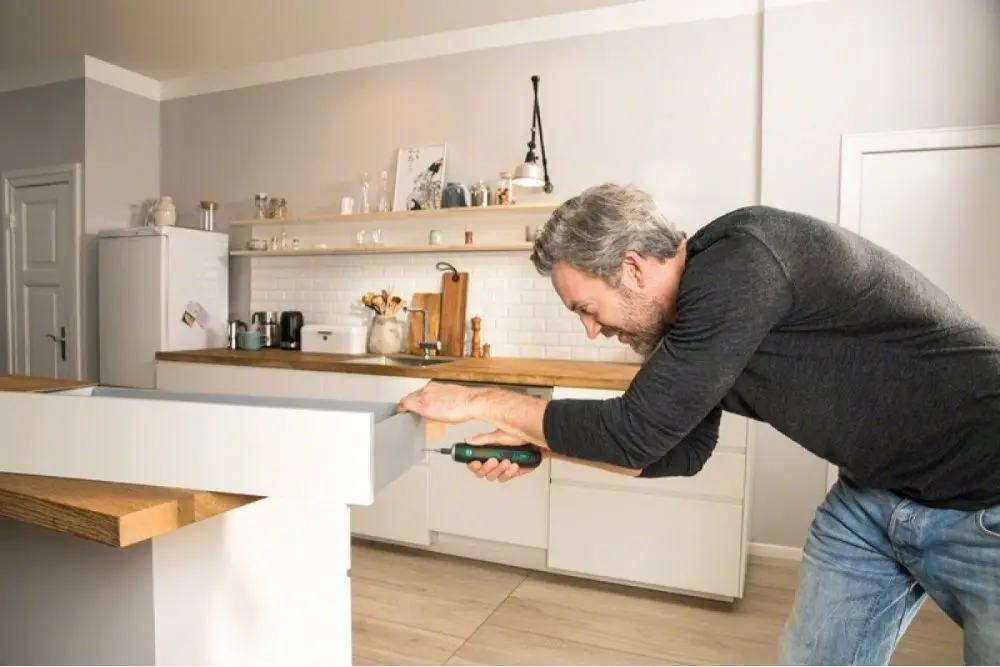 Surubelnita cu acumulator Bosch PushDrive (06039C6020)