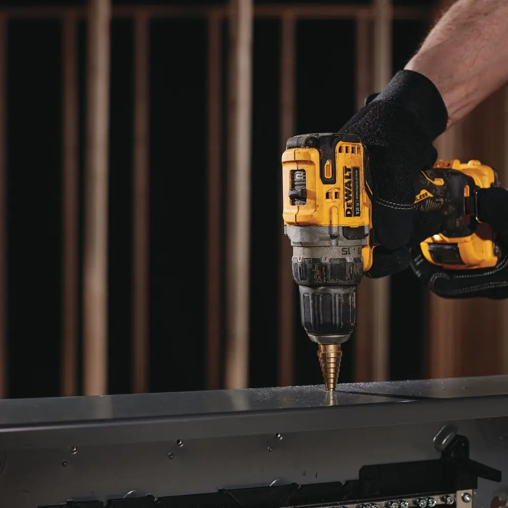 Masina de gaurit si insurubat cu acumulator Dewalt DCD701N-XJ