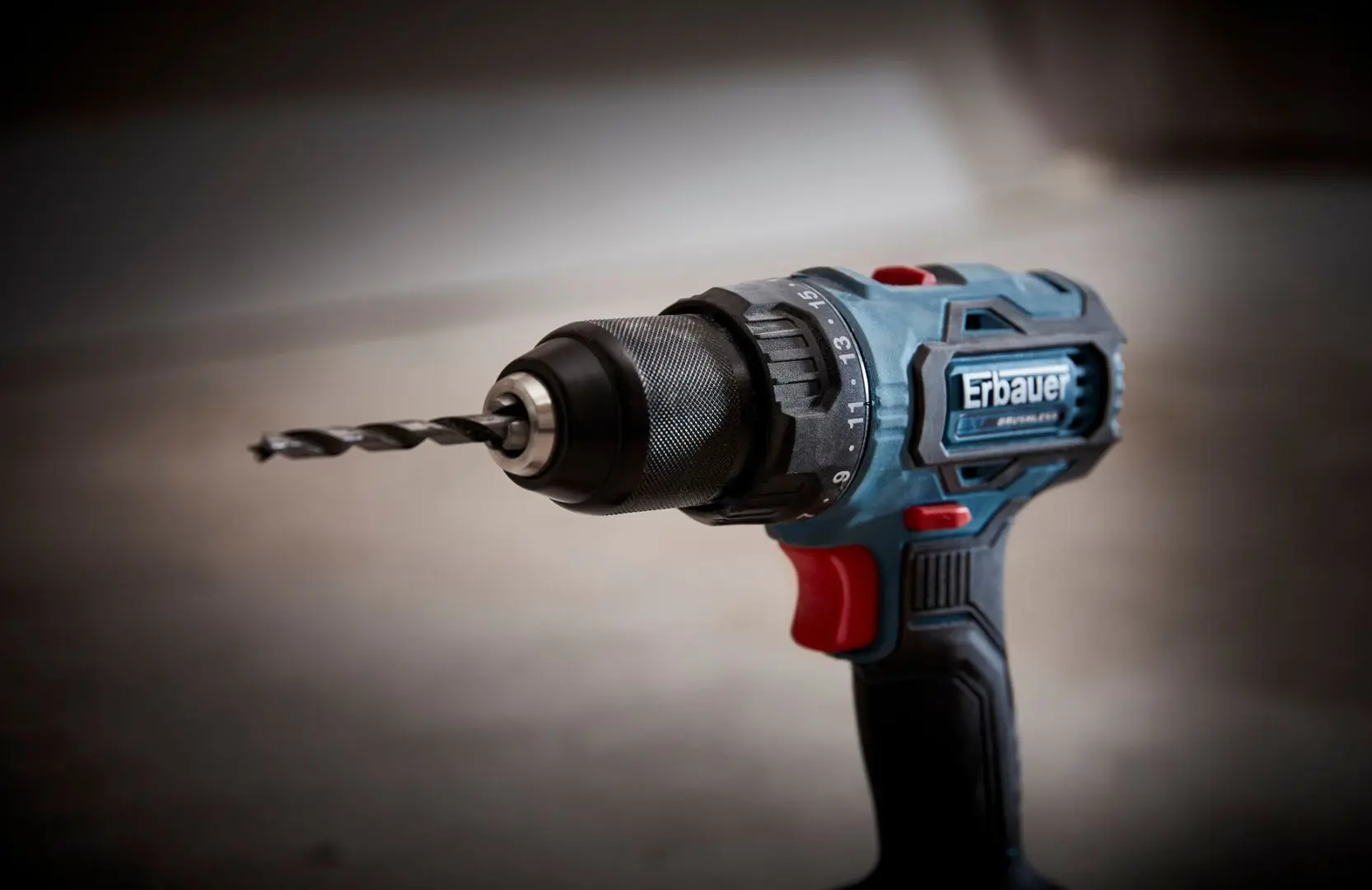 Дрель-шуруповерт аккумуляторная Erbauer EDD18-LI-2 - 3