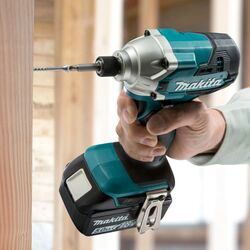 Аккумуляторный шуруповерт Makita DTD156Z Thumb