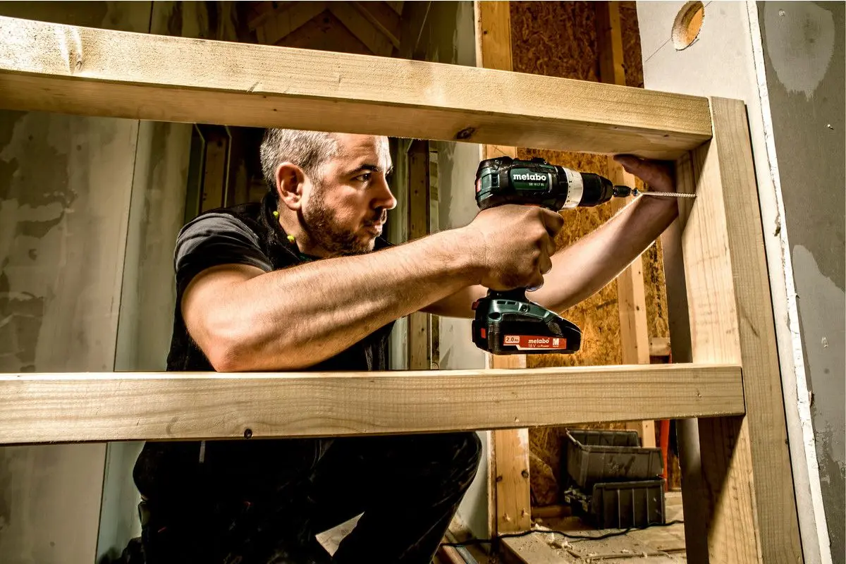 Masina de gaurit si insurubat cu acumulator Metabo SB 18 LT BL (602316550)