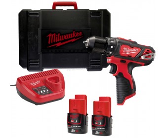 Аккумуляторная дрель-шуруповерт Milwaukee M12 BDD-202C