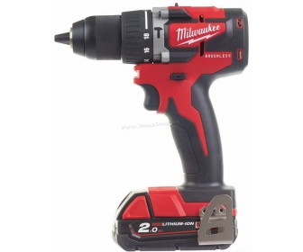 Аккумуляторная дрель-шуруповерт Milwaukee M18CBLDD-202C