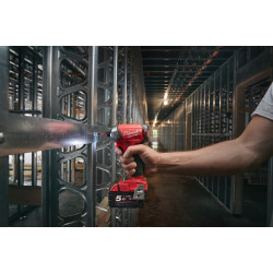 Аккумуляторная отвертка Milwaukee M18 FQID-501B (4933500777) Thumb
