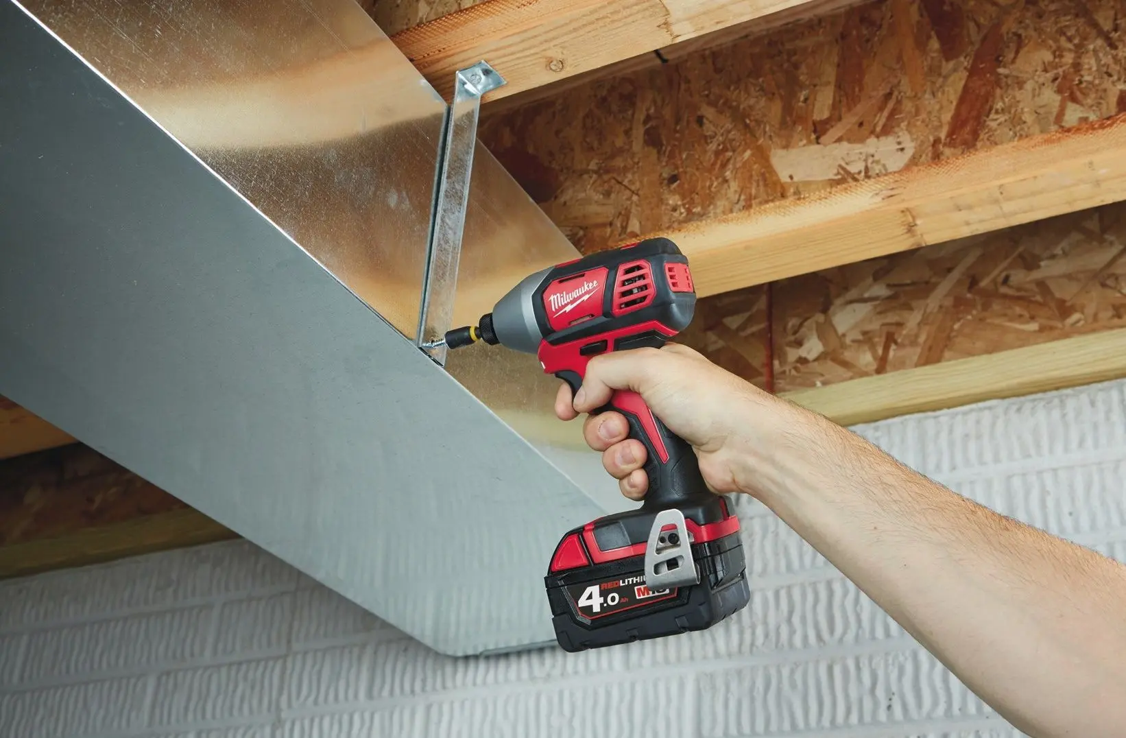 Аккумуляторный импульсный винтоверт Milwaukee M18 BID-0 Solo