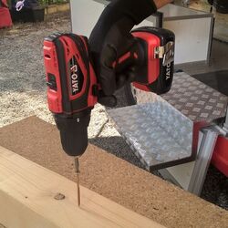 Masina de gaurit si insurubat cu acumulator Yato YT-82782 Thumb