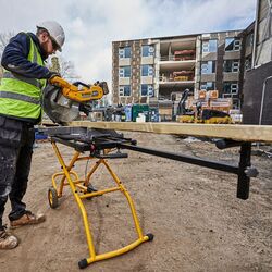 Подставка для торцевых пил Dewalt DE7260 Thumb