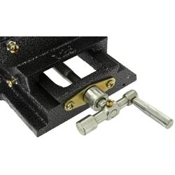 Menghină Geko G01028 Thumb