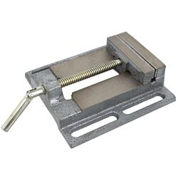 Menghina Geko G01042