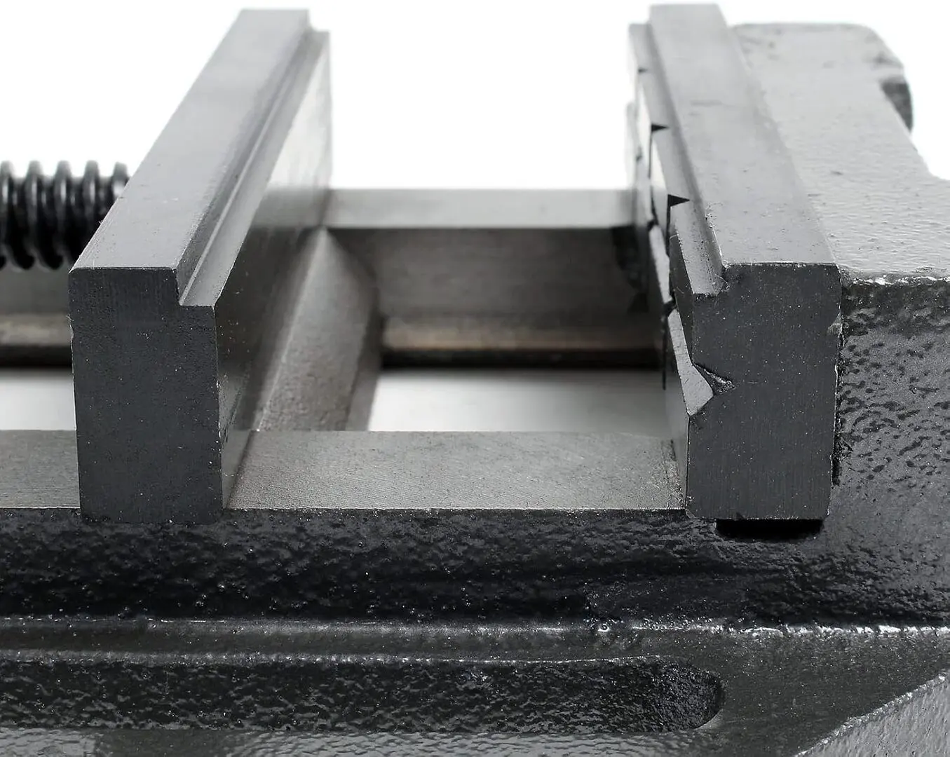 Menghina Holzmann M100